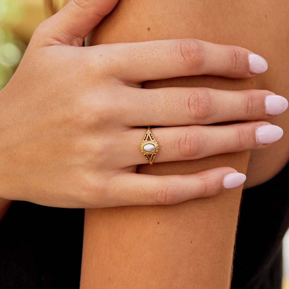 Vintage Royal Pearl Ring - Beautiful Earth Boutique