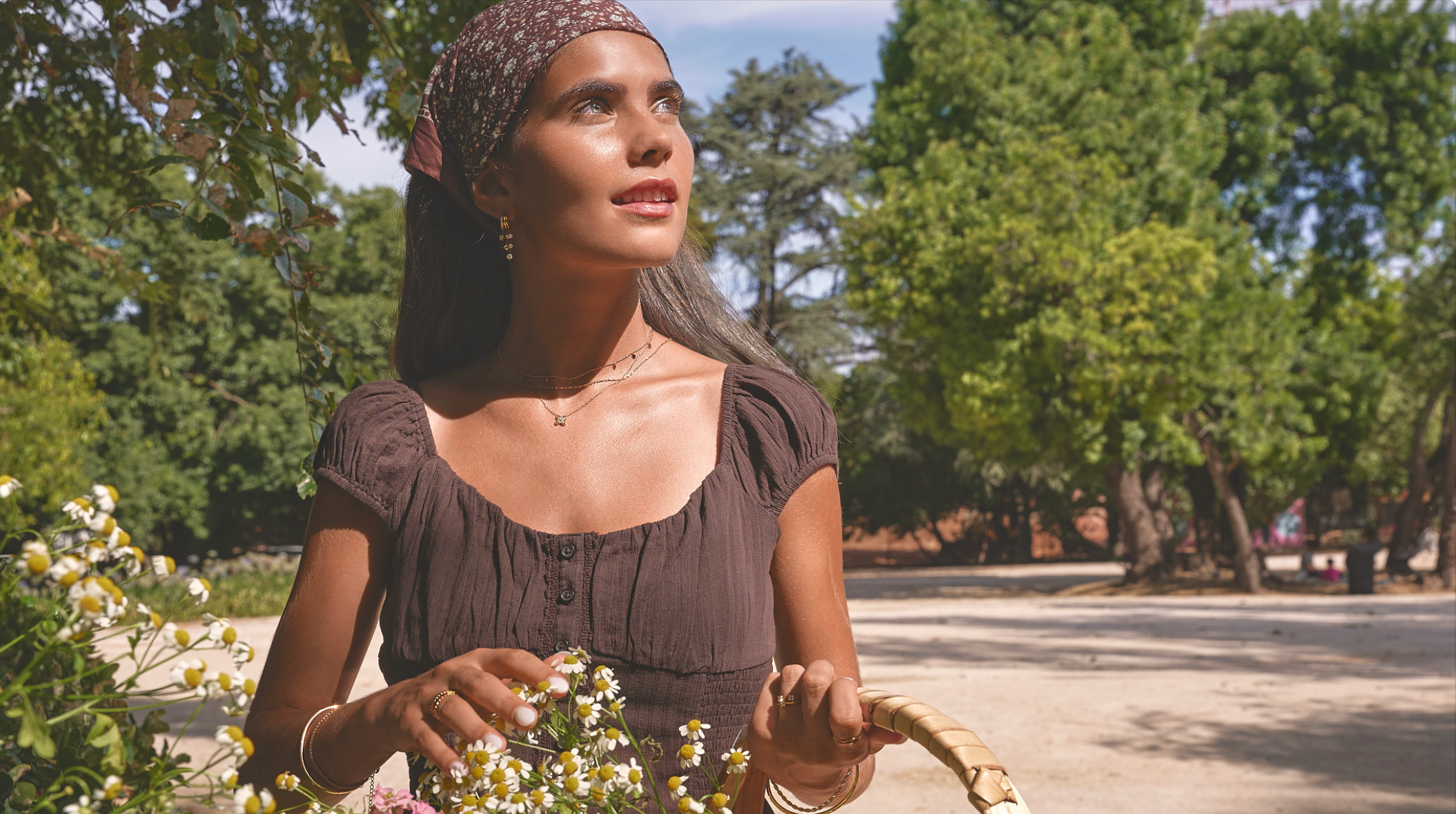 Elara Crystal Bloom Silver Necklace - Beautiful Earth Boutique