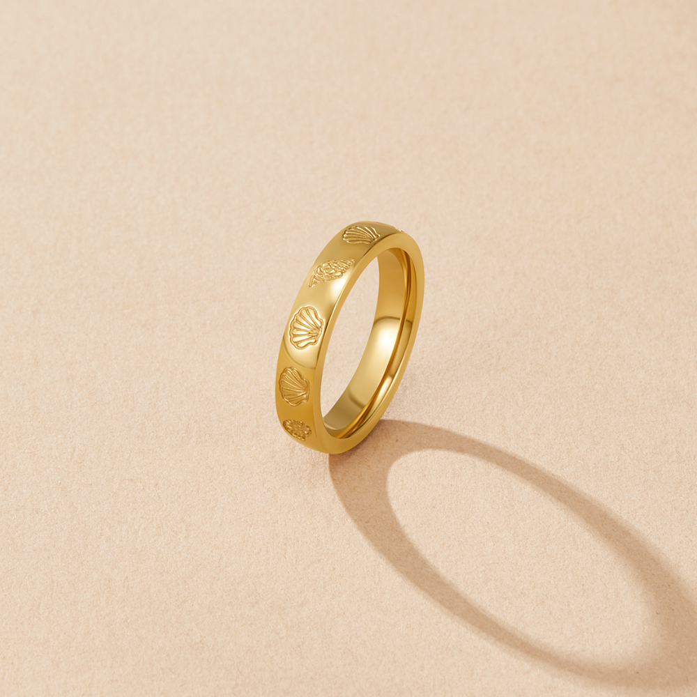 "Seascape" Engraved Gold Band Ring