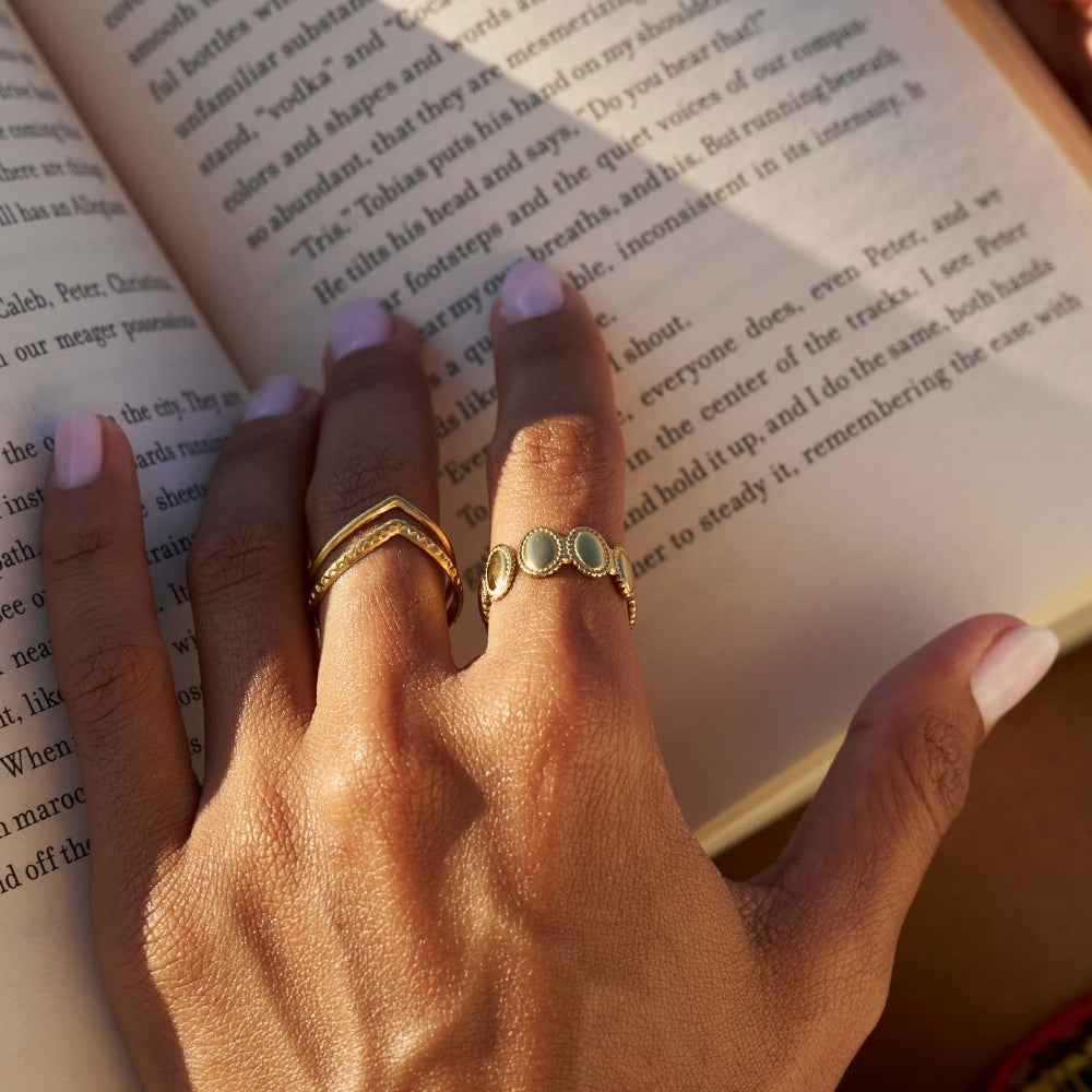 Vintage Athena Gold Ring