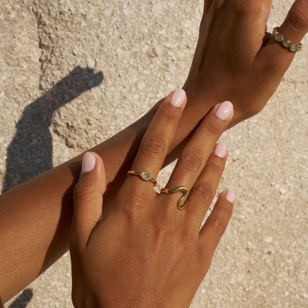 Selene Gold Moonstone Ring - Beautiful Earth Boutique