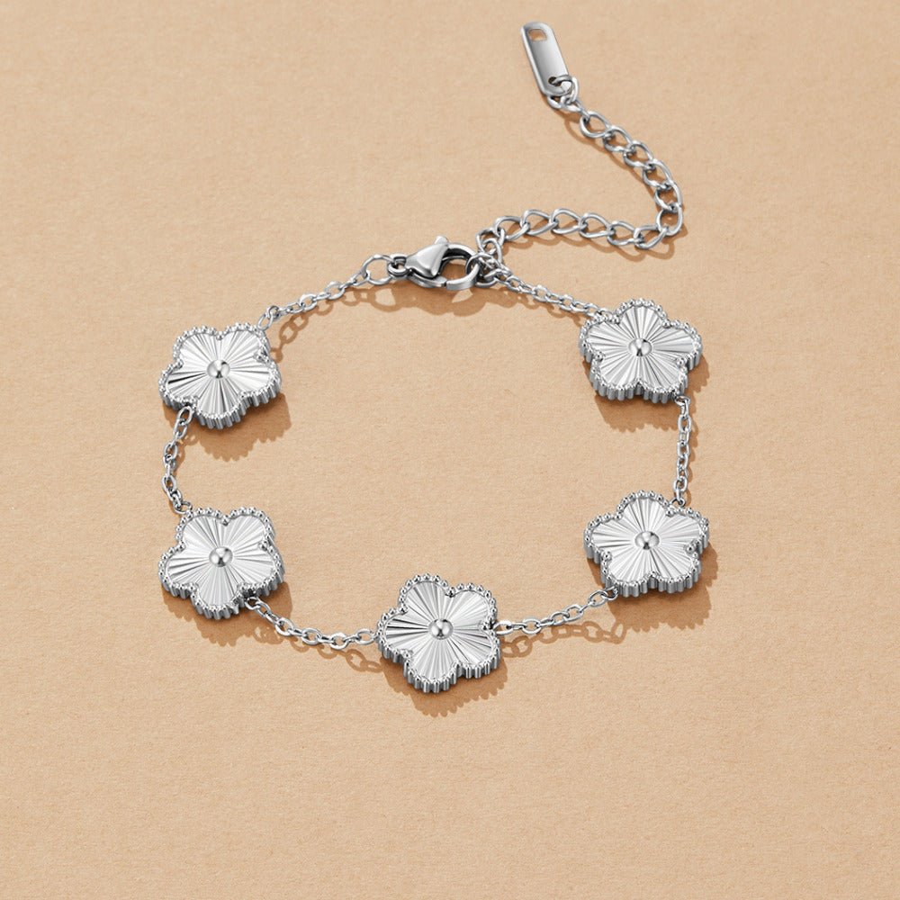 Silver Clover Bracelet - Beautiful Earth Boutique