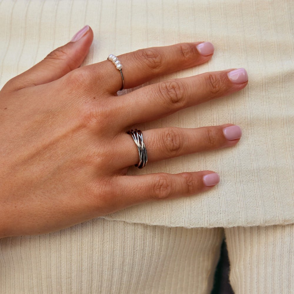 Twisted Mia Silver Ring - Beautiful Earth Boutique