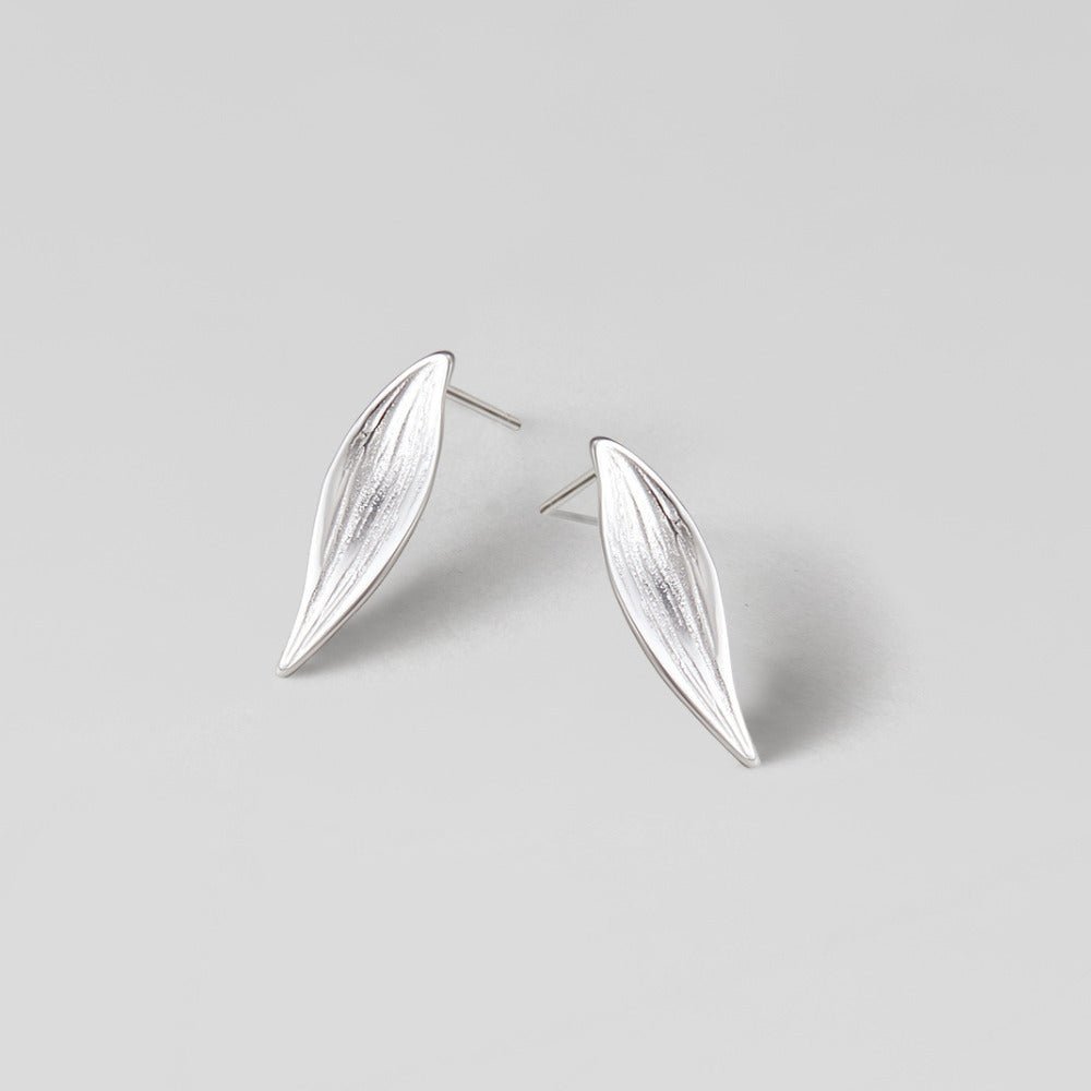 Vintage Monet Silver Leaf Earrings - Beautiful Earth Boutique